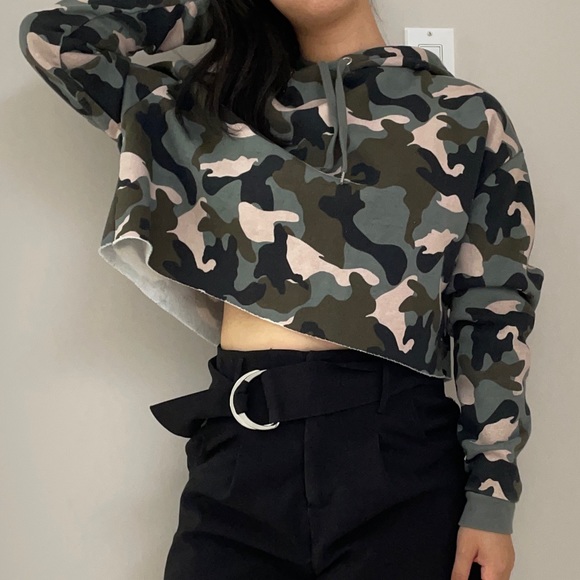 Camouflage Cropped Hoodie Sweatshirt - Picture 1 of 7
